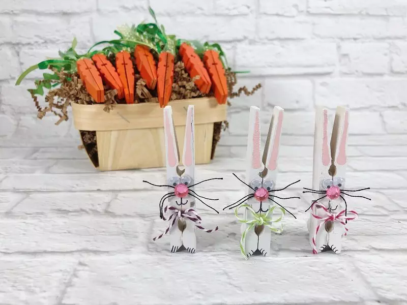 DOLLAR-TREE-CLOTHESPIN-BUNNIES-CREATIVELY-BETH-13