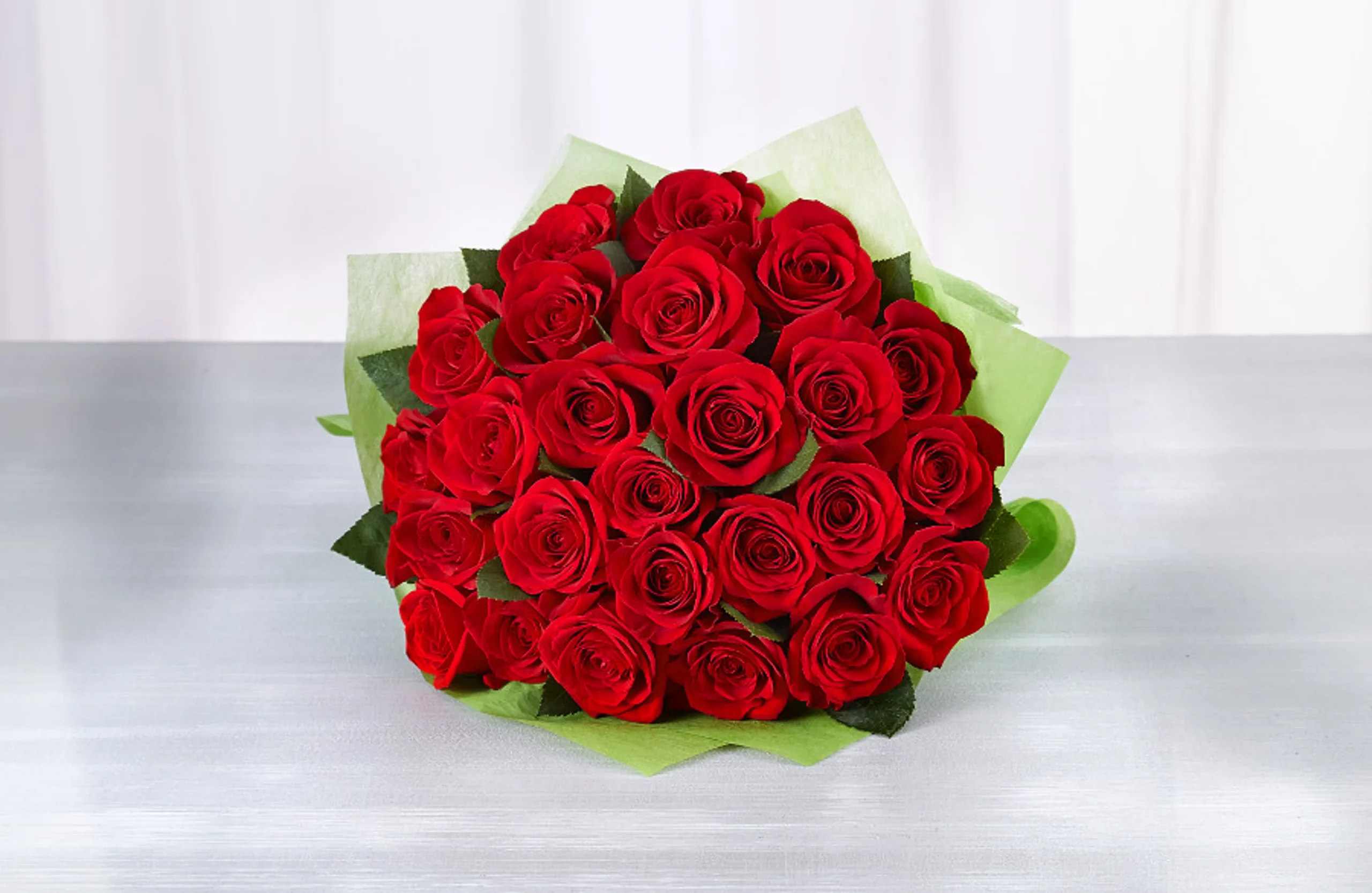First Anniversary Flowers: Starting a Tradition Worth Keeping